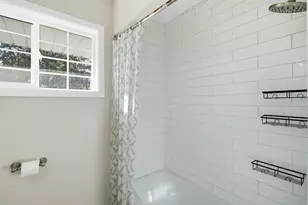 2795 Farrington St, Roseville, MN 55113 - Photo 17