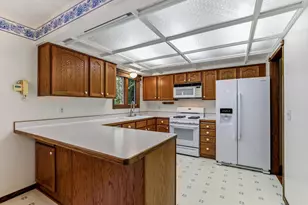 10448 106th Pl N, Maple Grove, MN 55369 - Photo 5