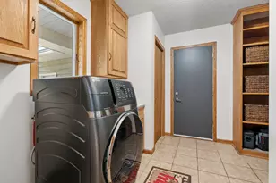 13306 Ellice Ct, Apple Valley, MN 55124 - Photo 23