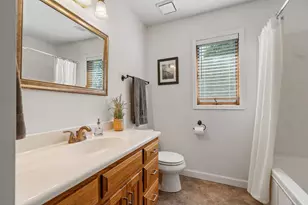 13306 Ellice Ct, Apple Valley, MN 55124 - Photo 37