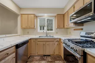 5523 Auto Club Rd, Bloomington, MN 55437 - Photo 9