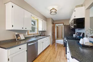 8413 Meadow Lake Road E, New Hope, MN 55428 - Photo 11
