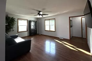 109 1/2 4th St SW, New Prague, MN 56071 - Photo 3