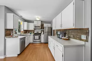 4128 New York Ave, Eagan, MN 55123 - Photo 9