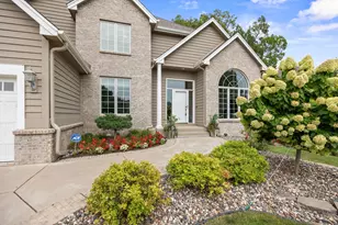 2021 Royale Dr, Eagan, MN 55122 - Photo 3