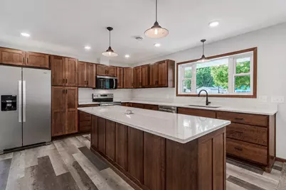 122 Cox Avenue SW, Madelia, MN 56062 - Photo 5