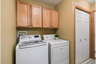 7929 Barrymore Lane, Woodbury, MN 55125 - Photo 15
