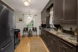 1084 Bradley St, Saint Paul, MN 55130 - Photo 9