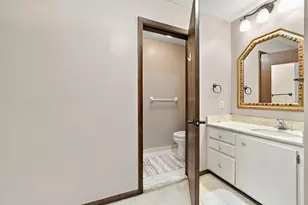 2200 Nevada Ave S, Saint Louis Park, MN 55426 - Photo 23
