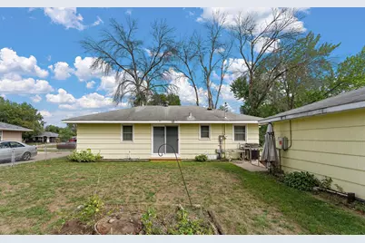 8820 Greenway Avenue S, Cottage Grove, MN 55016 - Photo 7