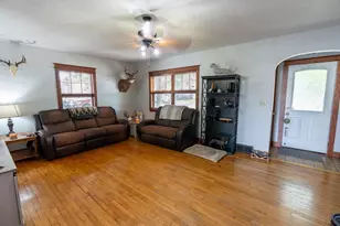 548 W Hudson St, Mondovi, WI 54755 - Photo 9