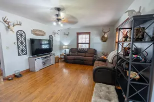 548 W Hudson St, Mondovi, WI 54755 - Photo 7