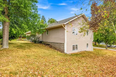 2835 Pioneer Lane, Saint Cloud, MN 56301 - Photo 43