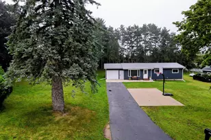 429 Auth St, Durand, WI 54736 - Photo 1