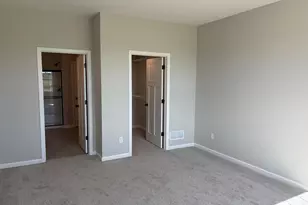 8208 Haywood Dr, Lino Lakes, MN 55014 - Photo 13