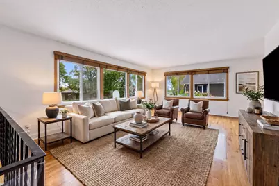 1370 Valley View Road, Chaska, MN 55318 - Photo 3