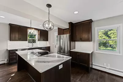 928 Griffin Avenue, Mahtomedi, MN 55115 - Photo 5