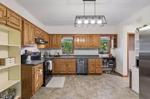 239 Oakwood Dr, Shoreview, MN 55126 - Photo 7