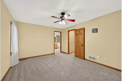 1505 Glendale Hills Drive NE, Rochester, MN 55906 - Photo 19