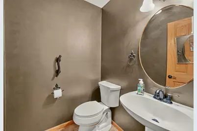 1505 Glendale Hills Drive NE, Rochester, MN 55906 - Photo 15