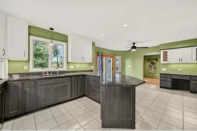 1505 Glendale Hills Drive NE, Rochester, MN 55906 - Photo 9