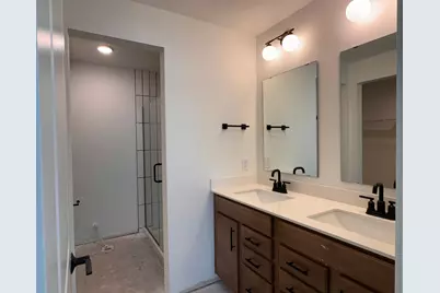 1652 Lund Way, Shakopee, MN 55379 - Photo 9