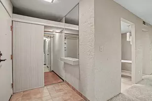 2680 Oxford St N, Roseville, MN 55113 - Photo 3