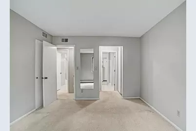 2680 Oxford Street N #107, Roseville, MN 55113 - Photo 11