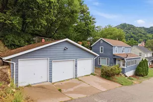142 Washington St, Fountain City, WI 54629 - Photo 1