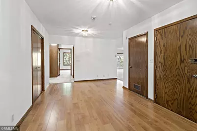 1585 Dodd Road #302, Mendota Heights, MN 55118 - Photo 7