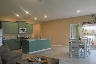 511 Valley Drive W, Annandale, MN 55302 - Photo 7