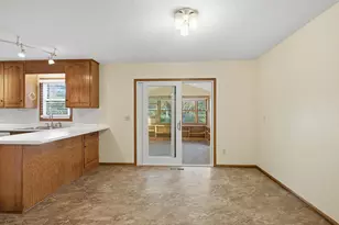 710 Windemere Dr, Plymouth, MN 55441 - Photo 13