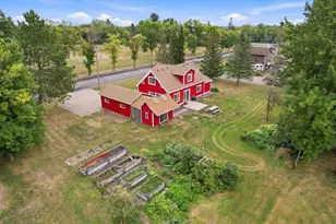 525 Maple Ave E, Mora, MN 55051 - Photo 7