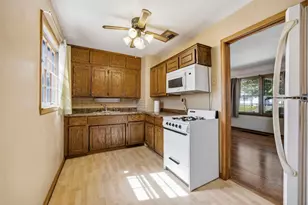 2116 Fremont Ave E, Saint Paul, MN 55119 - Photo 7