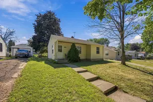 2116 Fremont Ave E, Saint Paul, MN 55119 - Photo 19