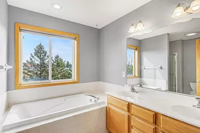 13900 Glendale Trail, Savage, MN 55378 - Photo 9