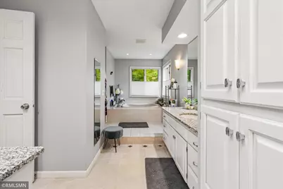 13789 Guild Avenue, Apple Valley, MN 55124 - Photo 27