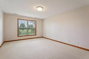 583 Holly Ln N, Oakdale, MN 55128 - Photo 37