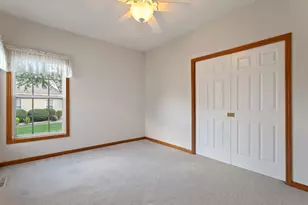 583 Holly Ln N, Oakdale, MN 55128 - Photo 35