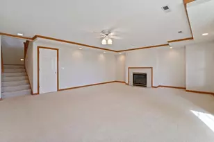 583 Holly Ln N, Oakdale, MN 55128 - Photo 23