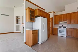 583 Holly Ln N, Oakdale, MN 55128 - Photo 11