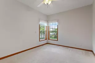 583 Holly Ln N, Oakdale, MN 55128 - Photo 33