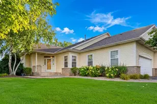 583 Holly Ln N, Oakdale, MN 55128 - Photo 1