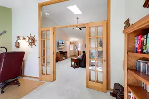 8953 Thomas Ln, Woodbury, MN 55125 - Photo 15