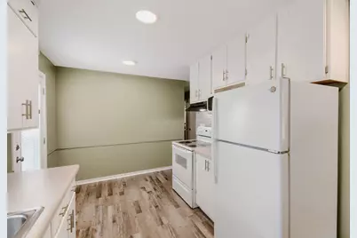 7558 5th Street NE, Fridley, MN 55432 - Photo 9