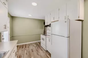 7558 5th St NE, Fridley, MN 55432 - Photo 9