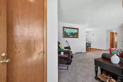 7538 Carmen Avenue, Inver Grove Heights, MN 55076 - Photo 3