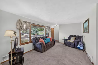 7538 Carmen Avenue, Inver Grove Heights, MN 55076 - Photo 7