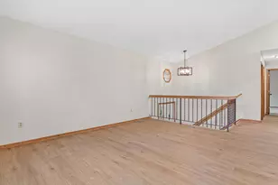 1547 Clemson Dr, Eagan, MN 55122 - Photo 3