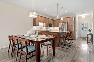 4151 Blakewood Dr, Shakopee, MN 55379 - Photo 5